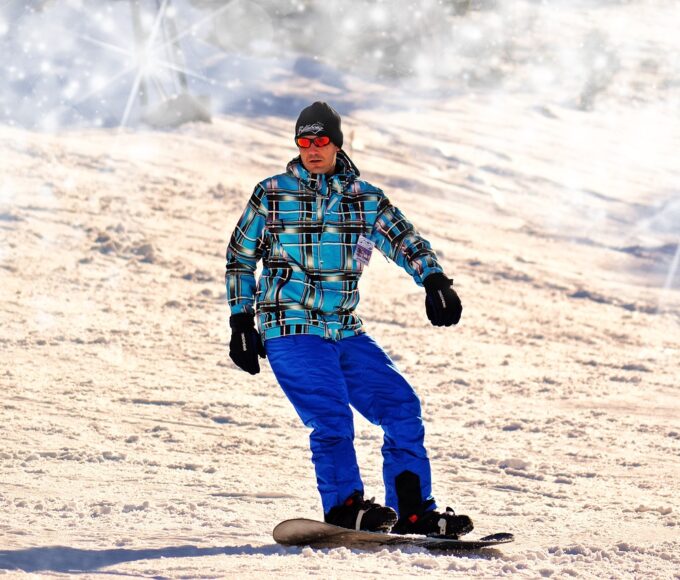 skiing vs snowboarding